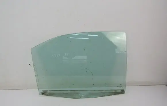 Ford Mondeo Mk III Rear door window glass 