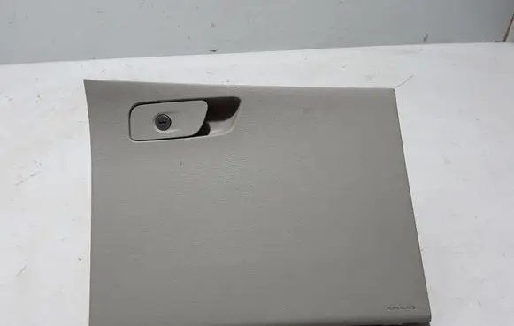 Chrysler Pacifica Glove box 5RL34TRMAC