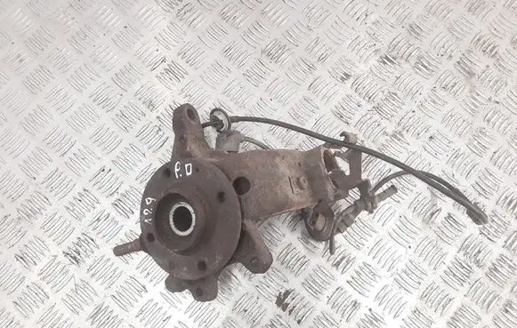 Peugeot 406 Front wheel hub spindle knuckle