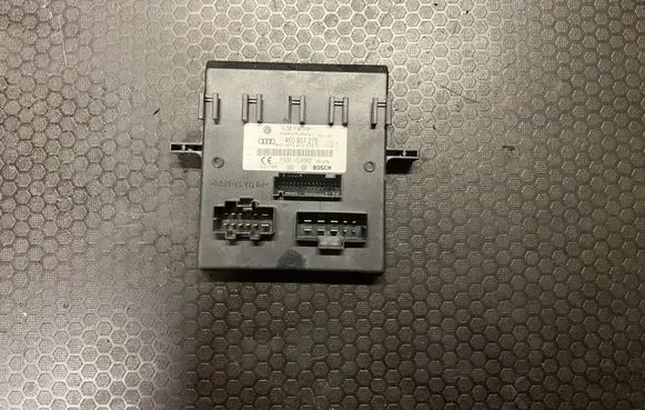 Audi A6 S6 C6 4F Comfort/convenience module 4F0907279 F005V00562 4F0910279D