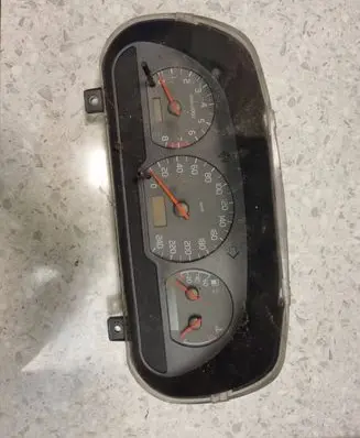Volvo S40, V40 Speedometer (instrument cluster) 30858334 30883042