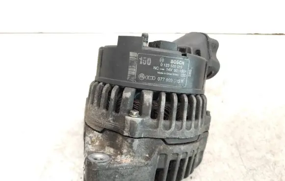 Audi A8 S8 D2 4D Generator/alternator 0123520019 077903015K