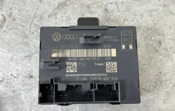 Audi Q7 4L Door control unit/module 4F0959759M