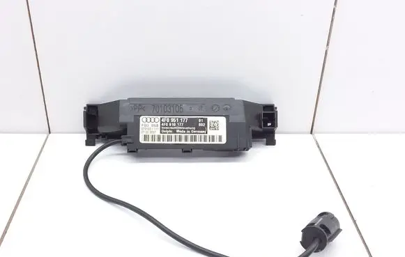 Audi A4 S4 B6 8E 8H Other devices 70103105 4F0951177