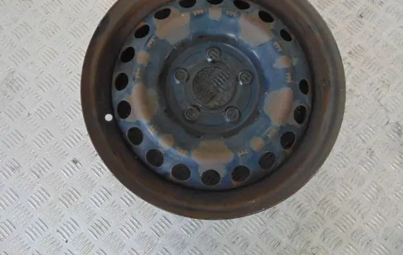 Hyundai i30 R15 steel rim 52910-G4000 2151638