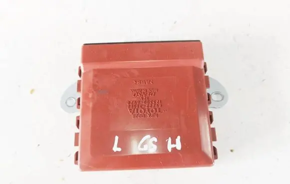 Lexus GS 300 350 430 450H Door control unit/module 8922230180 1233006920