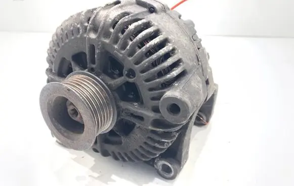 BMW 5 E60 E61 Generator/alternator 7797521