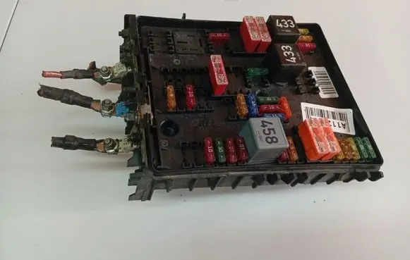 Audi A3 S3 8P Fuse box set 1K0937124H