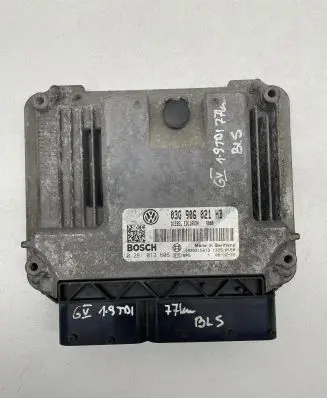 Volkswagen Golf V Engine control unit/module 03G906021HB 1039S15613 0281013606