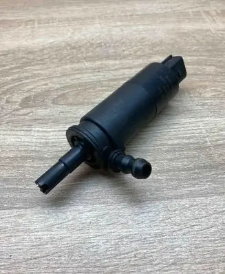 Audi A6 S6 C6 4F Headlight washer pump 3B7955681