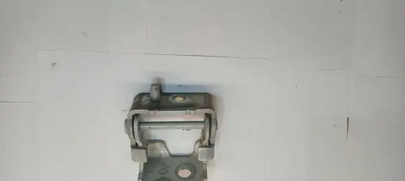 Citroen C5 Rear door upper hinge
