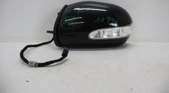 Mercedes-Benz ML W164 Front door electric wing mirror