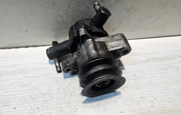 Mazda 626 Power steering pump X2T50299 RFG118G00