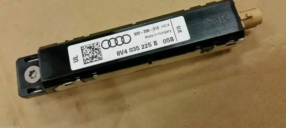 Audi A3 S3 8V Aerial GPS antenna 8V4035225B