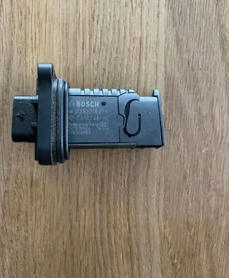 BMW 3 F30 F35 F31 Mass air flow meter 7612746 0280218279