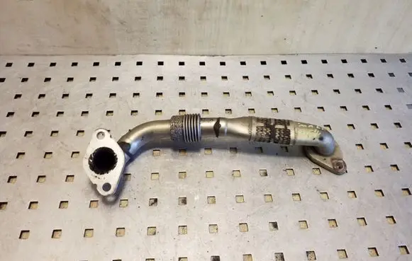 Volkswagen Jetta V EGR valve line/pipe/hose 03G131521H