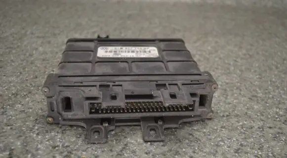 Volkswagen Golf IV Gearbox control unit/module 5DG007923