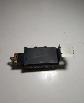 Nissan X-Trail T30 Door central lock control unit/module 285963Y50 5WK48821 5WK46472B