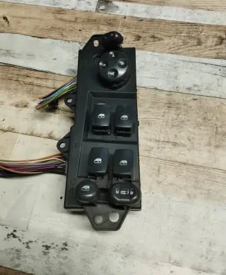 Chrysler Pacifica Electric window control switch 04685980AG