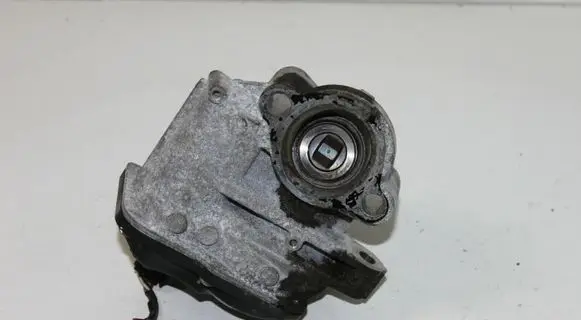 Nissan X-Trail T32 EGR valve line/pipe/hose 147102408R