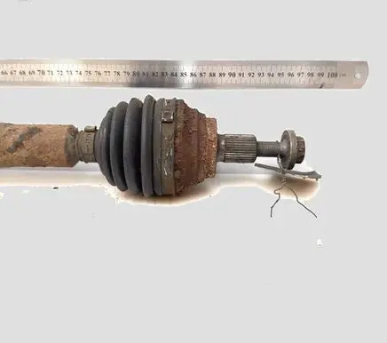 Volkswagen Golf VI Front driveshaft