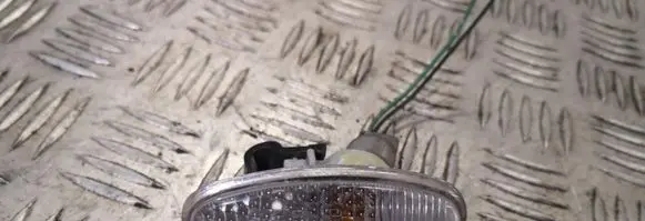 Mitsubishi Pajero Front fender indicator light