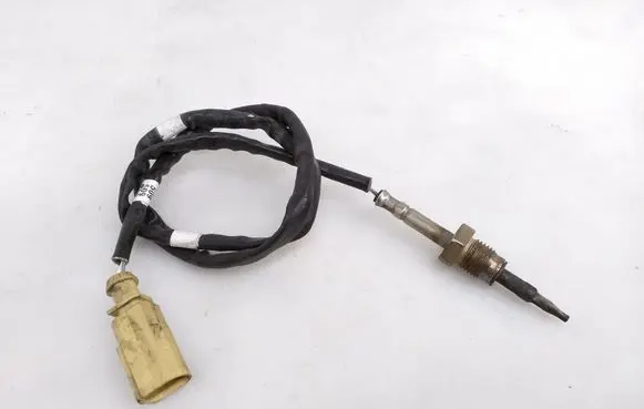 Skoda Octavia Mk3 (5E) Exhaust gas temperature sensor 04L906088BF