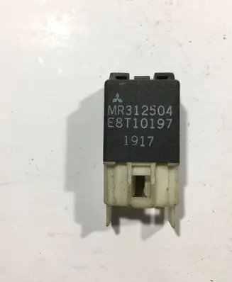 Mitsubishi Pajero Other relay MR312504 E8T10197 1917