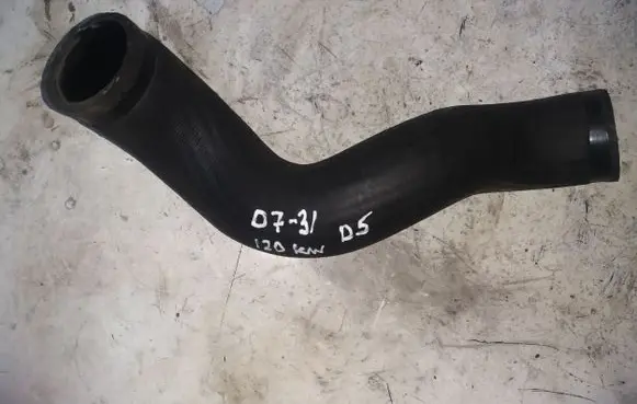 Volvo XC90 Engine coolant pipe/hose 30766440