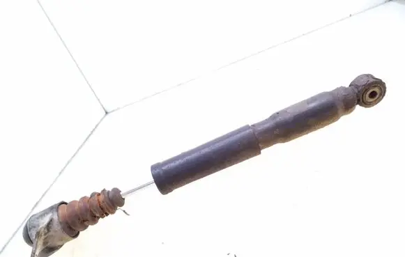 Skoda Octavia Mk2 (1Z) Rear shock absorber/damper