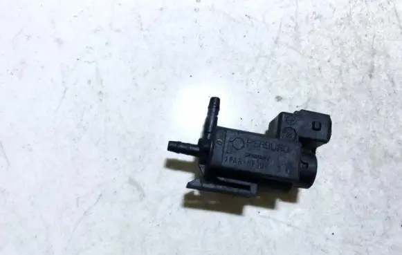 Volvo S60 Turbo solenoid valve 30611668 72224010