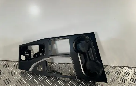Lexus UX Center console 5880476140 5561876040
