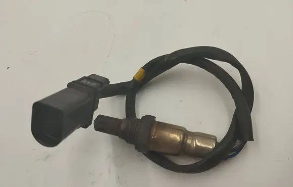 Volkswagen Polo V 6R Lambda probe sensor 03L906262D 1237852 49377463