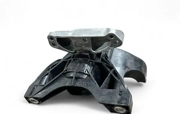 Opel Astra L Engine mounting bracket