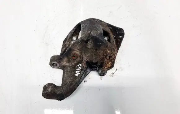 Volkswagen PASSAT B4 Engine mounting bracket 028145523E