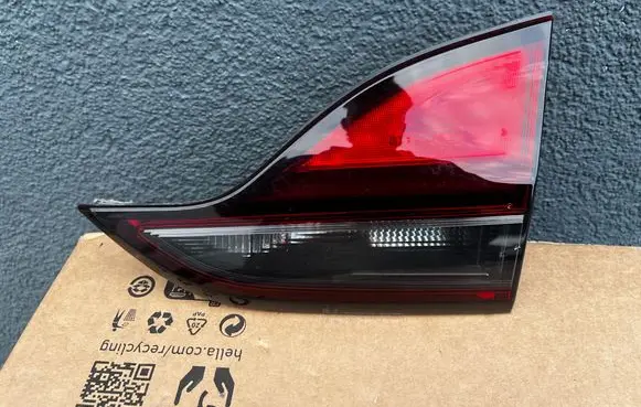 Opel Zafira C Tailgate rear/tail lights 338834753 21468009 RF5FGF0