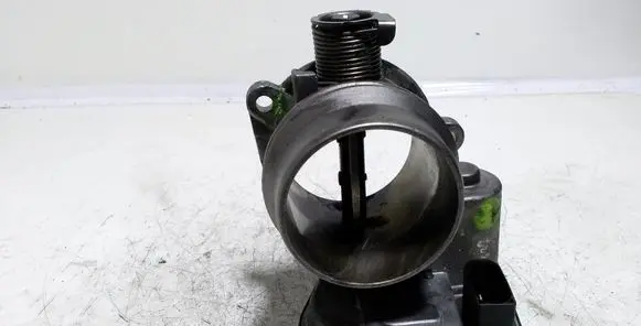 BMW 5 E60 E61 Throttle valve B91650021 780437301