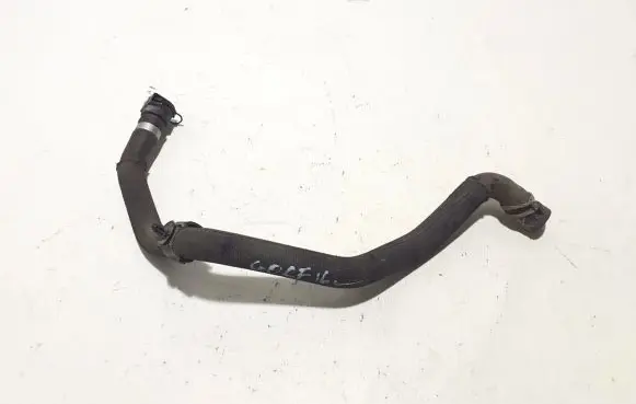 Volkswagen Golf VII Engine coolant pipe/hose 5Q0121108C