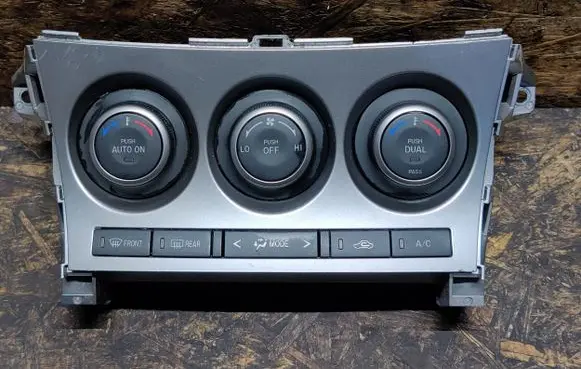 Mazda 3 II Climate control unit BBM561190H 40120K4000 K40000D20A