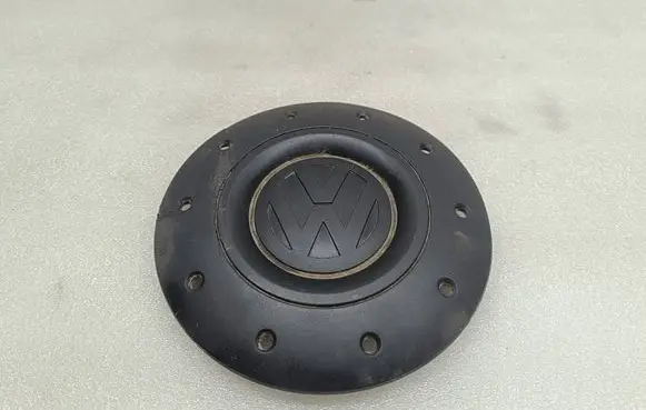 Volkswagen Transporter - Caravelle T5 Original wheel cap 7H0601151C