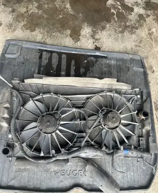 Dodge Caliber Radiator set 