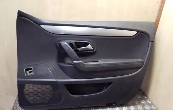 Volkswagen PASSAT CC Front door card panel trim 3C8867012