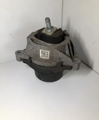 BMW 1 F20 F21 Engine mount bracket 6959408