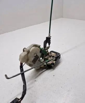 KIA Sorento Front door lock