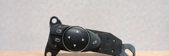 Mercedes-Benz E W211 Wing mirror switch 2118208510 03211011