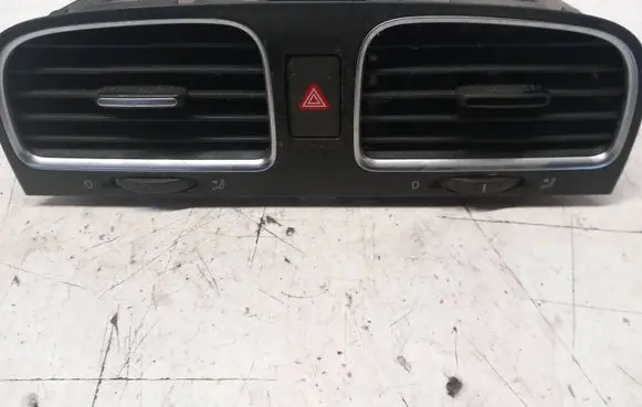 Volkswagen Golf VI Dash center air vent grill 5K0815735
