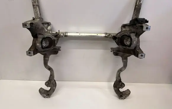Audi Q7 4M Front subframe 4M0399315L 4M0199371G 4M0199372G