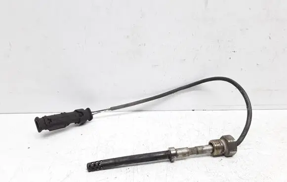 Mercedes-Benz E W211 Exhaust gas temperature sensor A0051534028