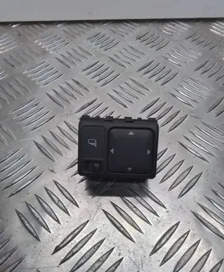 Nissan Navara D40 Wing mirror switch 060829