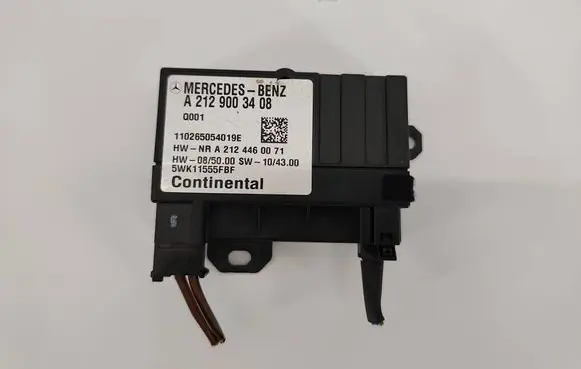 Mercedes-Benz E W212 Fuel injection pump control unit/module A2129003408 5WK11555FBF A2124460071